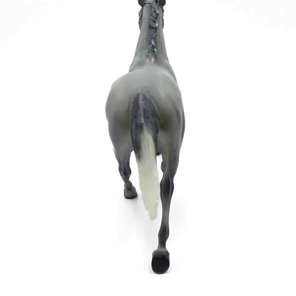 VINTAGE BREYER Traditional Model No. 1150 Grey Standardbred Pacer Mold RETIRED - Picture 5 of 9